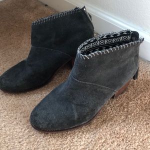 Toms heeled Booties Dark Gray